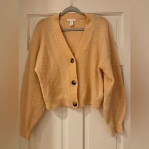 Peach colored h&m sweater